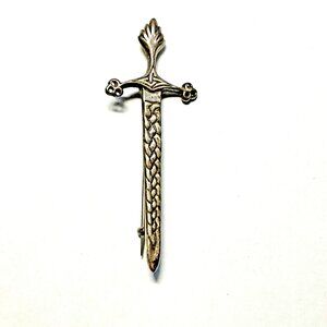Scottish  Celtic Sterling Silver Dagger Sword Kilt Pin Medlock & Craik M & C